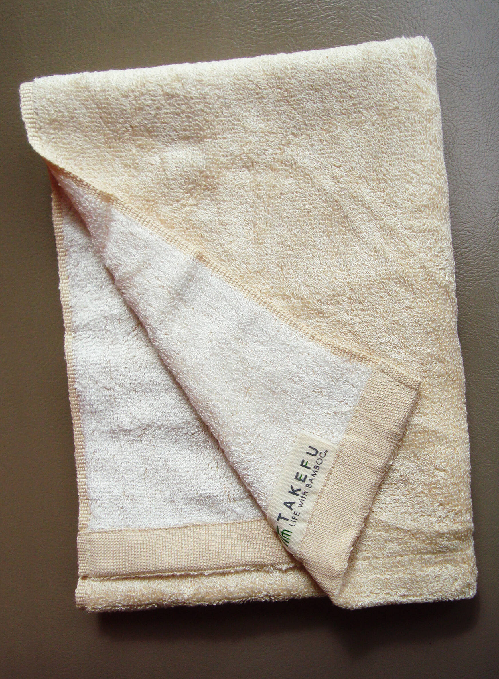 【竹布】 TAKEFU フェイスタオル（パイル）、34x88cm、ベージュ(裏面はホワイトのパイルで、リバーシブル仕様です)（# 8694）1,500 円